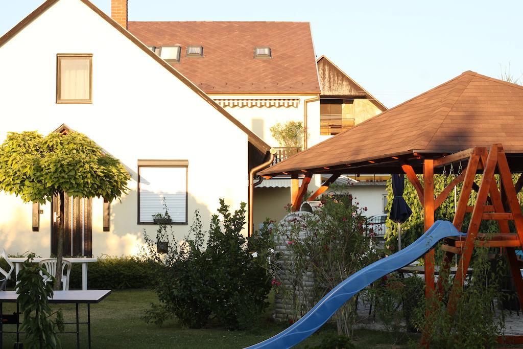 Marietta Apartman Hévíz Zimmer foto
